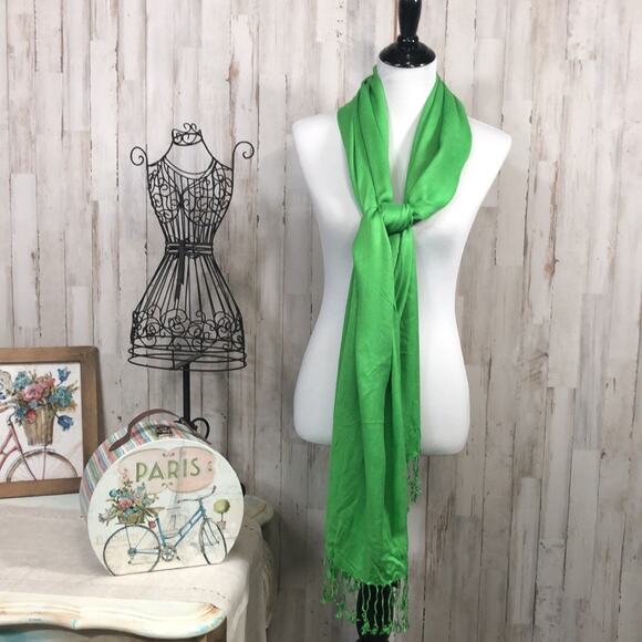 Apt 9 Lime Green 100% Rayon Scarf NWT - Picture 1 of 6